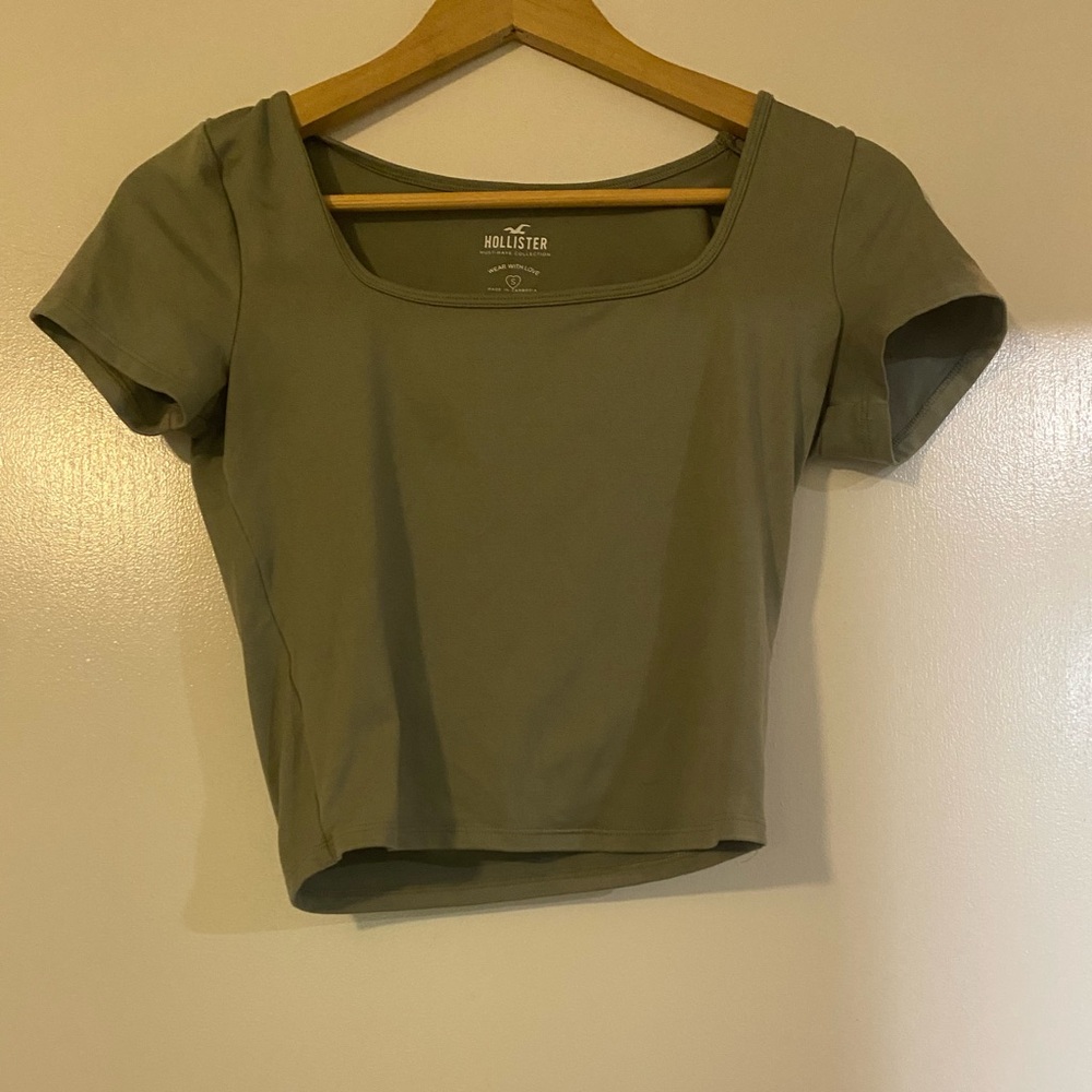 Soft stretch seamless fabric square neck T- shirt
